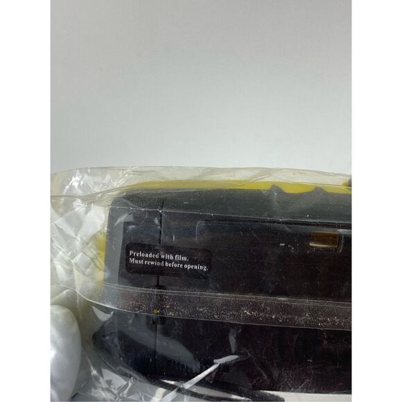 NOS Snap Sights Point & Shoot Film Camera 28mm Aspherical Lens Yellow Rare Japan - Picture 5 of 5